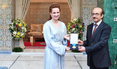 صاحبة السمو الملكي الأميرة للاسلمى تتسلم بالرباط الميدالية الذهبية لمنظمة الصحة العالمية