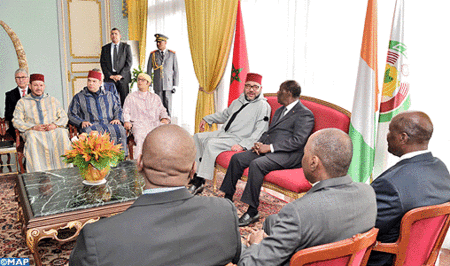 SM el Rey se entrevista en Abiyán con el presidente de Costa de Marfil