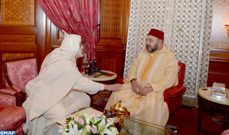 SM el Rey recibe a Jamal Eddine Al Boutchichi Al Qadiri quien le presenta al Soberano pésame por el fallecimiento de su padre Cheij Hamza Al Qadiri Boutchich