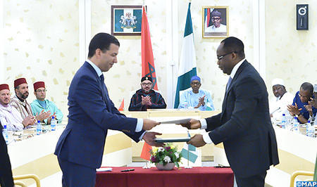 SM el Rey y el presidente nigeriano lanzan el proyecto de construcción de un gasoducto que une Nigeria con Marruecos
