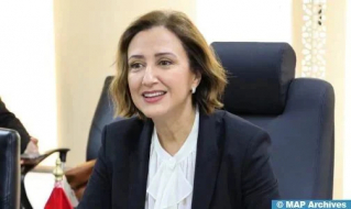 تعزيز التعاون السياحي: جلسة عمل بين السيدة عمور والسفير السعودي