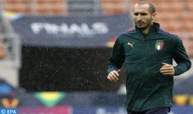 بطولة إيطاليا لكرة القدم: نادي جوفنتوس يعلن إصابة المدافع كييليني بفيروس كورونا