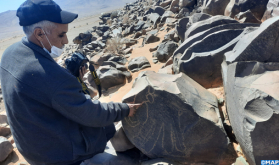 موقع "أدرار نزرزم" للنقوش الصخرية بكلميم: إرث تاريخي في طور الترتيب في عداد الآثار