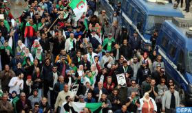 حراك.. الجزائريون يخرجون في مسيرات احتجاجية حاشدة لتجديد المطالب بالتغيير الجذري