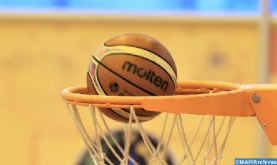 الفتح الرياضي يتأهل لربع نهائي البطولة العربية لكرة السلة بمصر بعد فوزه على الميناء اليمني 103-66