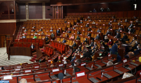 مجلس النواب: لجنة نيابية تصادق على مشروع قانون متمّم ومغير للنصين المتعلقين بالطاقات المتجددة وضبط قطاع الكهرباء
