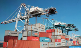 طنجة المتوسط : رقمنة كامل إجراءات العبور المينائي لأنشطة الحاويات وشاحنات النقل الدولي ابتداء من 15 نونبر