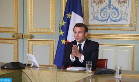 ماكرون : فرنسا تتجه نحو "مزيد من القيود" لاحتواء التفشي المتسارع لكوفيد-19