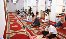 إعادة فتح المساجد .. لحظة وجدانية قوية للمصلين المغاربة واحترام تام لمختلف التدابير الوقائية