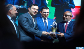 طنجة : منح الجائزة الكبرى "ميدايز 2023 " إلى رئيس اتحاد جزر القمر