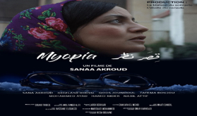 ثلاثة أسئلة للمخرجة المغربية سناء عكرود، المتوجة بثلاث جوائز في مهرجان مونريال عن فيلمها "ميوبيا"