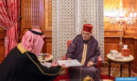 جلالة الملك يستقبل صاحب السمو الملكي الأمير تركي بن محمد  حاملا رسالة من خادم الحرمين