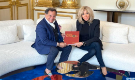 National Museums Foundation President Hands over Eugène Delacroix Catalogue-book to Brigitte Macron