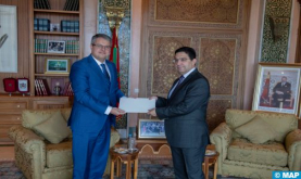 New Ambassadors Present Copies of Their Credentials to Moroccan FM