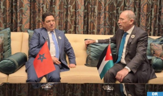 Cumbre Árabe: Bourita se entrevista en Manama con el viceprimer ministro y ministro de Exteriores de Jordania      
