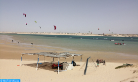 Dajla, un "edén" entre el océano y el desierto para los viajeros amantes de la naturaleza (Le Figaro)