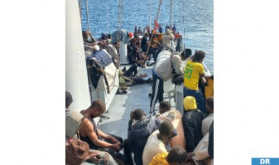 Tan-Tan: Un Patrullero de Alta Mar de la Marina Real asiste a 59 candidatos a la migración irregular