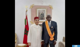 El ex embajador del Chad en Marruecos, Mahamat Abdelrassoul, condecorado con el Gran Cordón del Wissam Al Alaui