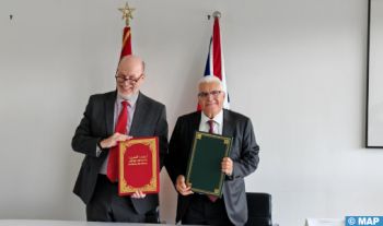 Maroc-Royaume-Uni: Signature d'un MoU pour le développement de la coopération en matière d'archives