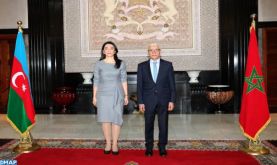 M. Talbi Alami s'entretient avec une responsable azerbaïdjanaise