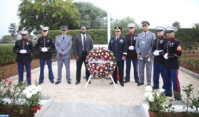 Casablanca: dépôt de gerbes au repère de la Western Naval Task Force au cimetière militaire de Ben M'sik