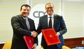 Signature d'une convention-cadre entre la CDG et la CMR