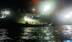 Dakhla : Une frégate de la Marine Royale porte assistance à 91 Subsahariens candidats à la migration irrégulière