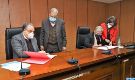 Signature à Rabat d'une convention de partenariat pour la mise en place d'une clinique juridique