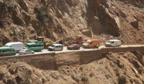 Séisme d'Al Haouz : La réouverture de la route menant à Ighil, épicentre de la secousse, facilite l’acheminement des aides