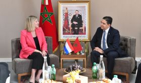 M. Bourita s'entretient à Marrakech avec la ministre du Commerce extérieur et de la coopération au développement des Pays-Bas