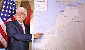 L'ambassadeur américain au Maroc présente la carte complète du Maroc officiellement adoptée par le gouvernement US