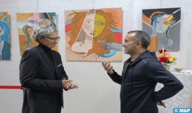 Vernissage d'une exposition à Rabat des oeuvres de l’artiste-peintre Hasna Ettour