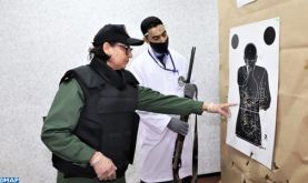 Lieutenant Houda Mjiyad, une spécialiste des armes à feu qui cherche à déchiffrer les mystères du crime