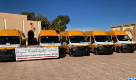 INDH : remise de bus de transport scolaire à des communes de la province d’Errachidia