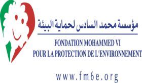 Laâyoune : Campagne de sensibilisation des enfants à la plage Foum El Oued sur la pollution des océans